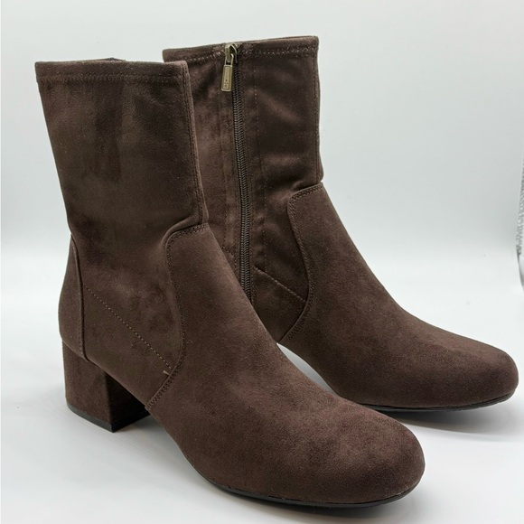 Kenneth Cole Reaction Road Stretch Boots - Picture 1 of 7